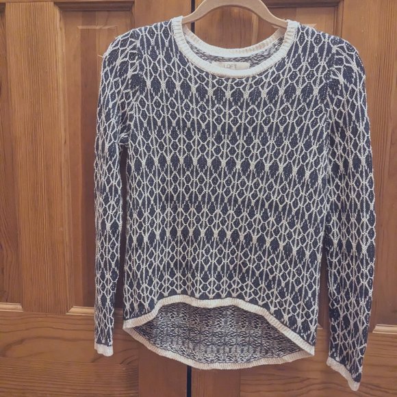LOFT Sweaters - Loft Sweater in Navy/White Size XSP